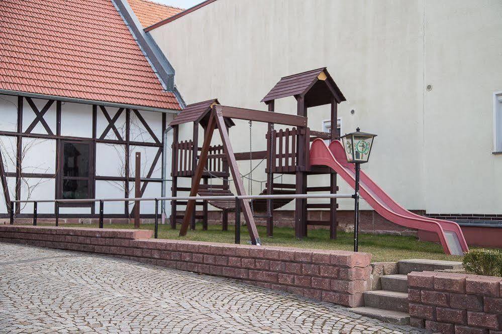 Landhotel Zur Gruenen Kutte Bernshausen Exterior foto