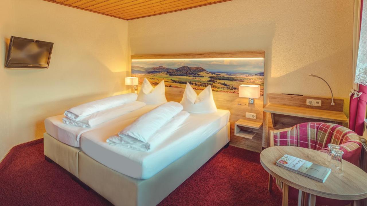 Landhotel Zur Gruenen Kutte Bernshausen Exterior foto
